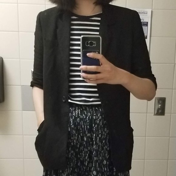 Elizabeth and James Black Ruched 3/4 Sleeve Blazer - Picture 1 of 8